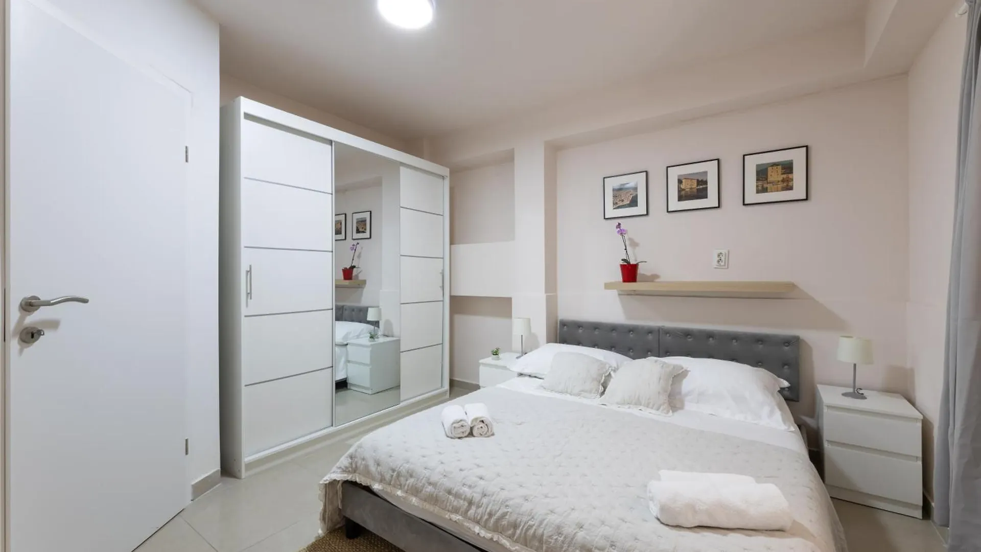 30 Meters From The Sea! Apartment Anamarija Kastela 0*,  Croatia